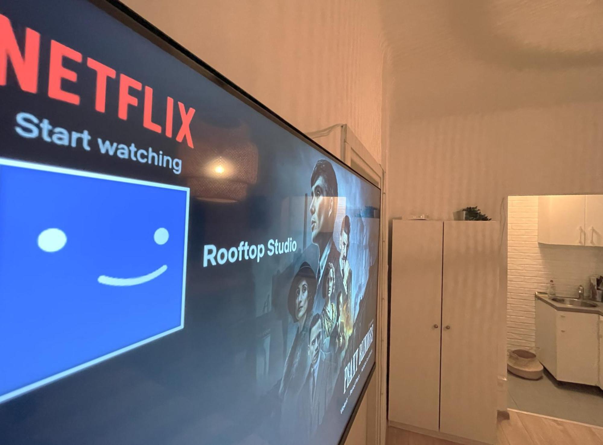 Rooftop Studio In The Heart Of Bucharest W Netflix Eksteriør billede