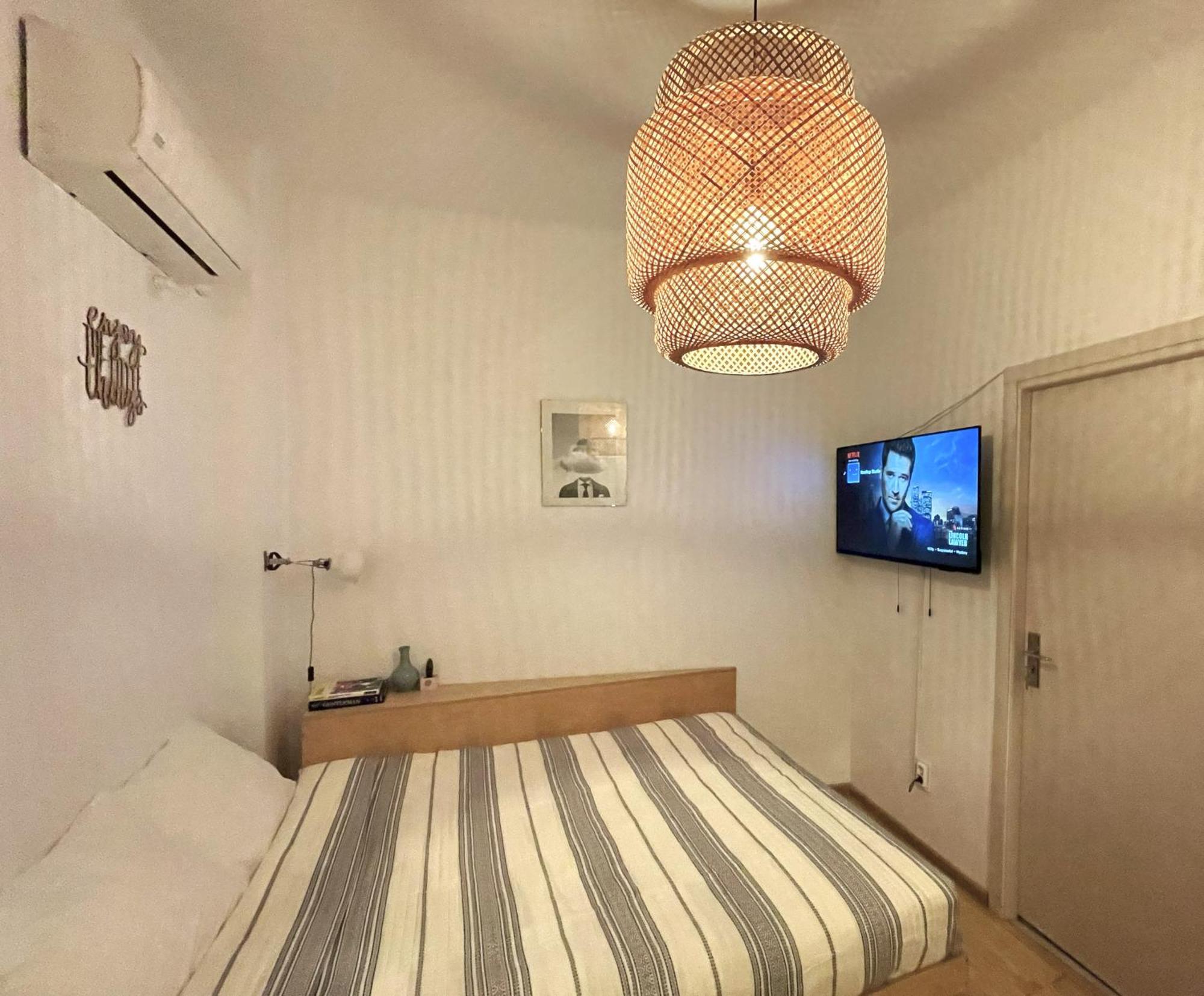 Rooftop Studio In The Heart Of Bucharest W Netflix Eksteriør billede